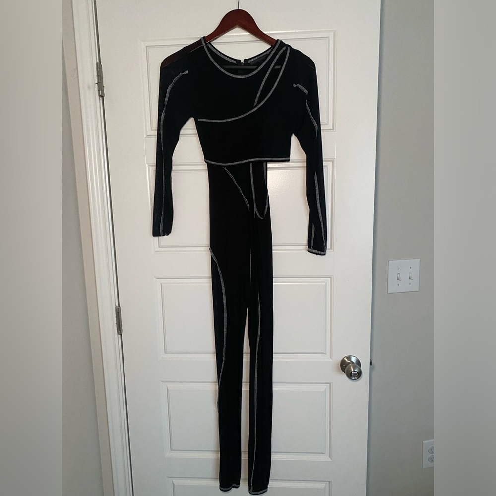 cut out long sleeve black jumpsuit